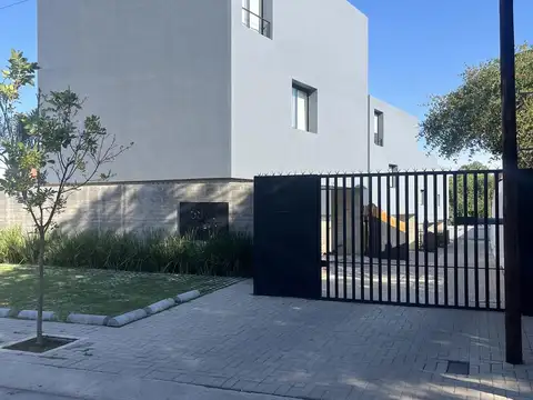 ¡Venta! Casa en Qubic Housing- V. Belgrano- ¡Full Equipada!