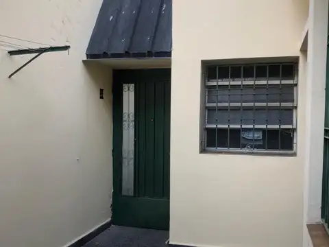 Depto Tipo Casa en Venta en Paternal, USD 80.000