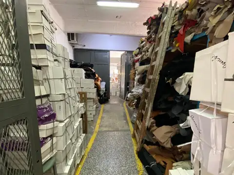 Galpon en Venta 55  mts Fondo