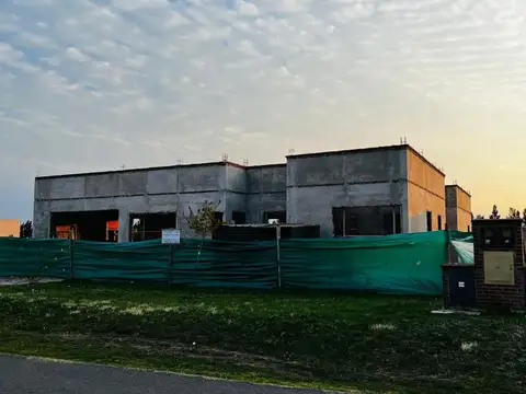 Adg. Casa A Estrenar En Barrio Matisse