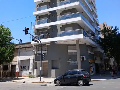 Monomabiente dividio. A estrenar. Hermoso balcón