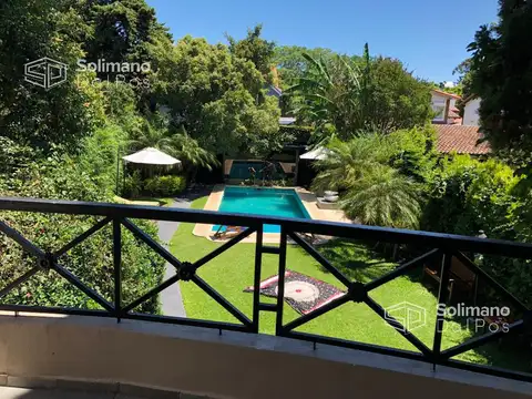 Casa en venta en San Isidro - Residencia 5 ambientes en la mejor zona del bajo de San Isidro