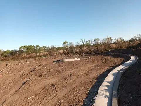 Lotes Escriturables - Zona Villa Amelia  - USD 37 el m2 - financiamiento