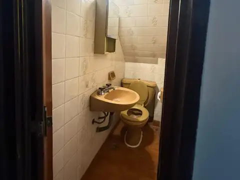 Depto Tipo Casa en Venta en Villa Dominico, USD 78.000