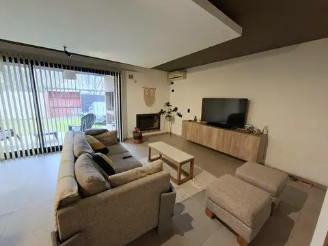 Depto Tipo Casa 4 ambientes con 1 baño