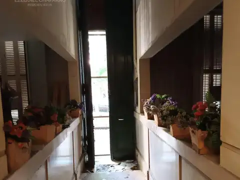 Casa en  venta a demoler -destino comercial -educativo - residencia - Emprendimiento