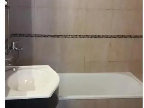 Departamento en Venta en Isidro Casanova, USD 49.000