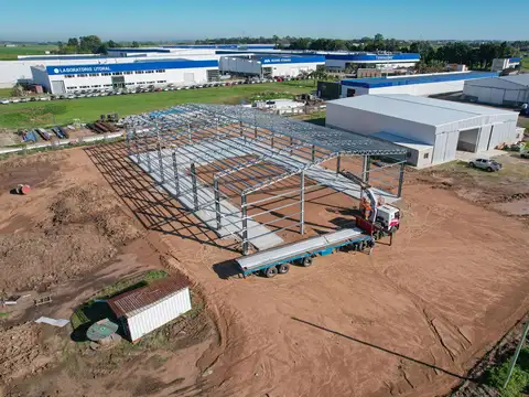 Galpón en Alquiler 100m2 Sobre Colectora Autopista Rosario Buenos Aires