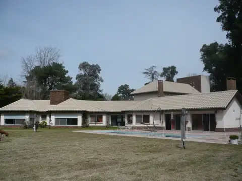 Del Ombú 2600