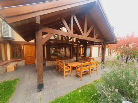 Casa 3 ambientes con 2 baños