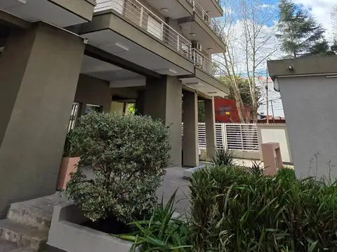 Departamento en Alquiler en Caseros, $ 1.200.000