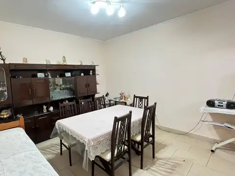 Avenida Eva Perón 3700, Piso P.B.