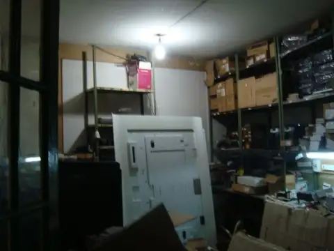 Galpon en Venta 21  mts Fondo