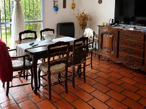 Casa en Venta con 3 cocheras
