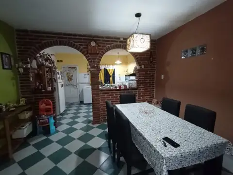 Dorrego 1800
