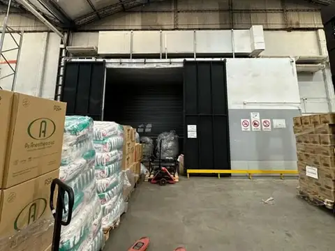 Galpón en alquiler de 1530m2 ubicado en La Tablada