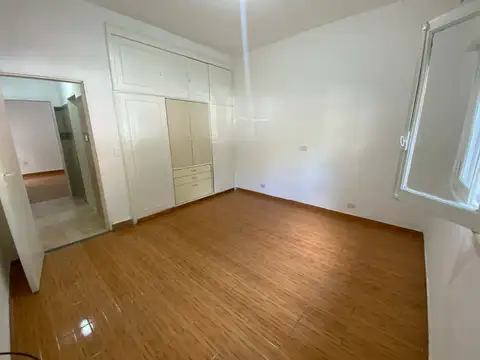 Depto Tipo Casa en Venta 50 años