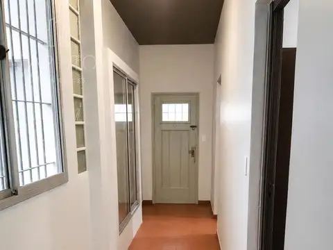 Depto Tipo Casa en Alquiler en Villa Ballester, $ 1.090.000