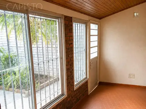 Depto Tipo Casa en Alquiler de 2 dormitorios