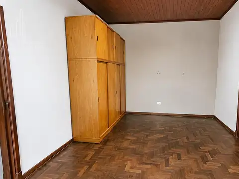 Depto Tipo Casa en Alquiler 45 años