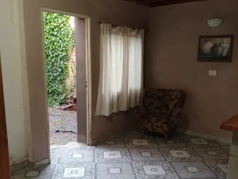 CASA CON COCHERA SOBRE HERMOSO LOTE DE 380 M2  POSIBILIDAD DE FINANCIAR 