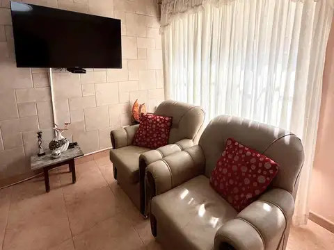 Depto Tipo Casa en Venta de 4 ambientes