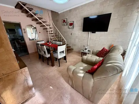 Depto Tipo Casa 4 ambientes con 1 baño