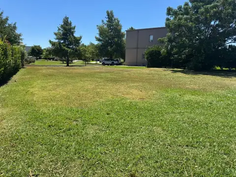 Terreno en Venta en Countries y Barrios Cerrados en Pilar, USD 200.000