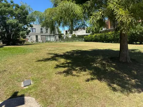 Venta Lote Central en Barrio Ayres Plaza, Pilar