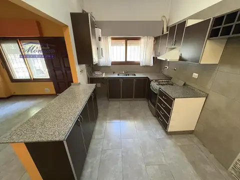 Casa en Venta al Este
