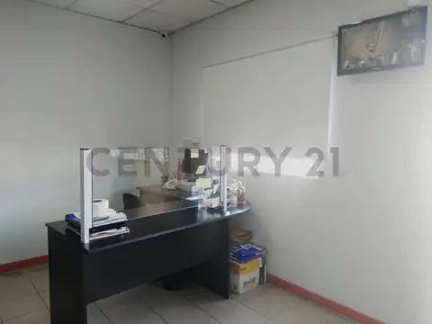 Av7 entre 521 y 522 n 1033 - Oficina en venta- Tolosa La Pla