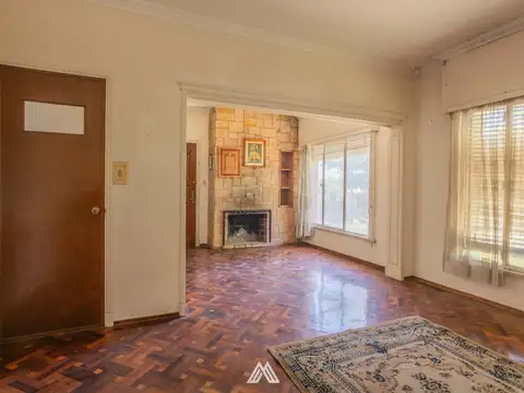 VENTA CASA EN MALVIN 4 DORMITORIOS CON APARTAMENTO