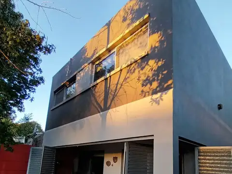 Casa en Venta en Villa Elisa, USD 159.500