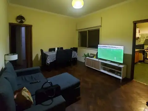 Av Iriarte 2700, Piso 1