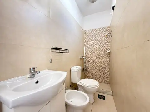 Casa en Alquiler con 1 cochera