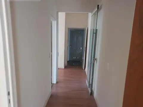 Oficina en Venta en Acassuso Santa Fe  /  Fleming, USD 130.000