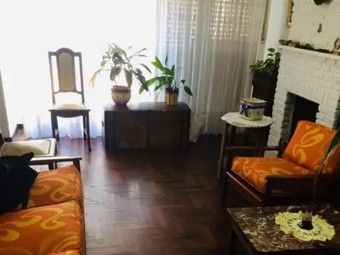 Casa en Venta en Moron Sur, USD 115.000