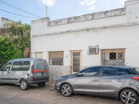 Pasaje Casco e/ Bynon y Amadeo Jacques