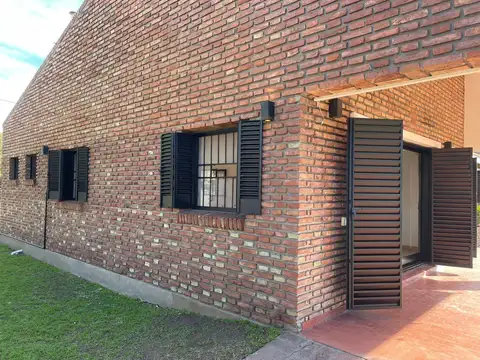 Casa en Venta en Funes, USD 245.000