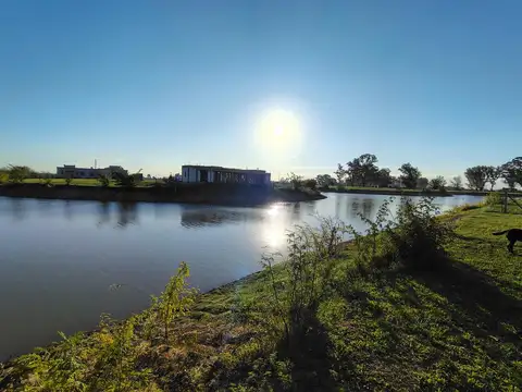 Terreno en Venta de 738,0 m2