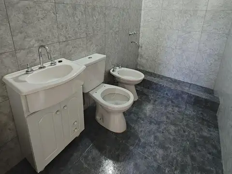 Depto Tipo Casa 3 ambientes con 3 baños