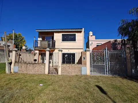 Inmueble con 2  Excelentes "Dúplex en Catán"  de 3 ambientes