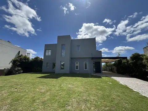 Casa en Venta al agua en San Francisco, Villanueva -