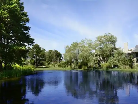 Apartamento en venta de 4 dormitorios - Haras del Lago