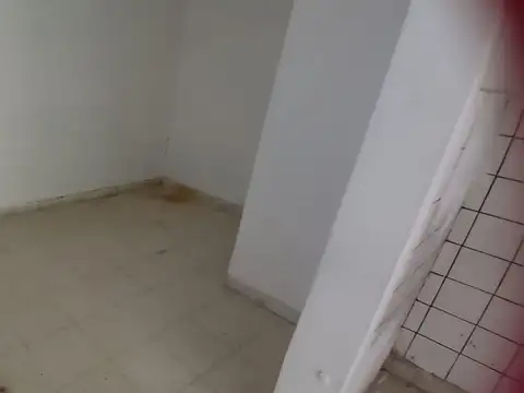 VENTA CASA Y DOS LOCALES COMERCIALES  CIPOLLETTI