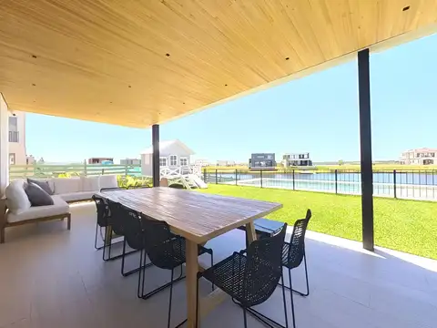 Casa en Venta en Puertos - Barrio Costas, USD 1.400.000