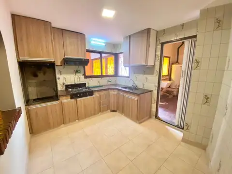 Casa en Alquiler 50 años