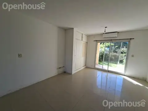 Venta con Renta- Monoambiente jardín y cochera - Alto del Molino- Pilar