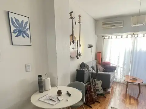 Av Belgrano 2600, Piso 6