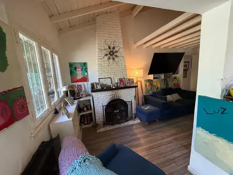 Casa 7 ambientes con 5 baños
